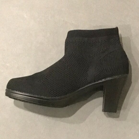 BERNIE MEV BLACK DOLL HEELED SHOE/ANKLE BOOT - Picture 2 of 2